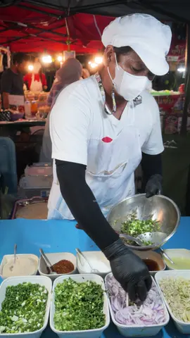 Live! Dancing Shrimp Salad in Thailand #foodie #foodtiktok #tiktokfood #tiktokfoodie #streetfood #foodvideo #foodshorts #foodmaking #Thaistreetfood #thaifood #thailand #rawshrimp #shrimps