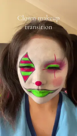Neon pink and green clown 💚🩷🤡🎪 transition ib @Monstra0.3  #halloweenmakeup #halloween2024 #clownmakeup #clown 