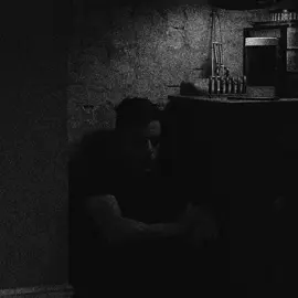 im lazy | song : liquid smooth (instruments) by mitski | #mrrobot #elliot #edit #ae #aftereffects #mrrobotedit #literallyme all fake