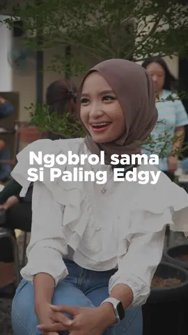 Kan semua mata tertuju padamu si paling edgy🥹  📍 Moonshot, Tebet @moonshot.coffee  #mahasiswadanjakarta 