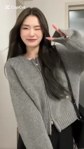 👉👉👉Áo len cardigan dệt kim dài tay màu trơn có dây kéo cho quần áo nữ mùa thu đông😍 - Chất liệu: Len dệt kim - Màu sắc: Xám, be - Size: Freesize Giỏ hàng e có nha cả nhà iu🥰 #thoitrang #xuhuong #trending #viral #phoidoxinh #outfit #shopnhaabu #áo 