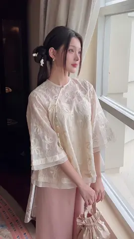 Em xinh trong thiết kế áo đang được yêu thích ở CaTu 🪭#xuhuong #tubycatu #aodai2024 