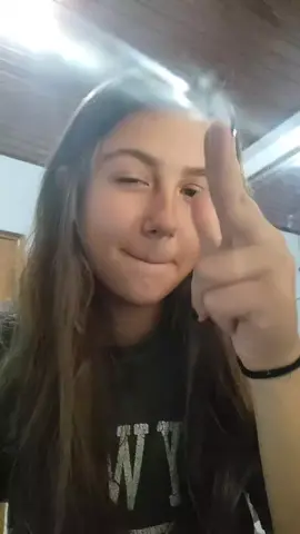 my heart scares you and a gun doenst? #joker #coringa #halloween 