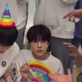 Birthday boy 😹😋 #iQIYI #starlightboys #namson #donamson #星光闪耀的少年 #스타라이트보이즈 #남손 