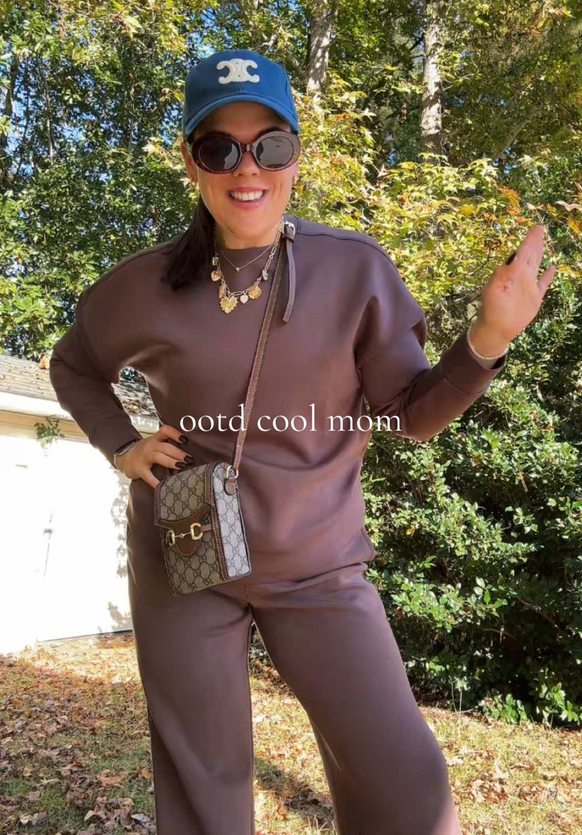 happy monday🤎💁🏻‍♀️ outfit linked in ltk #fypシ #fyp #postyourcontent #momtok #OOTD #outfitinspo #coolmom #styleinspo #trending #viral 