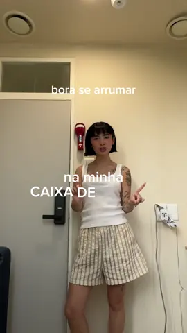 se deu pra fazer grwm na caixa de sapato, eu consigo viver aqui fácil fácil uai🗣️ ces gostaro? kaak #southkorea #grwm #coreiadosu #fashionkorea #fashiontiktok #sarinagomes 