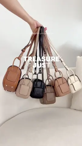 Treasure ‘JustforPhone’ 😍 Launching 31 Oct! Super cute and functional! Of course it’s able to fit more than a phone! Comes in Pastel and Classic Colors and this version comes with 2 PU straps!  House of LittleBunny SG Singapore