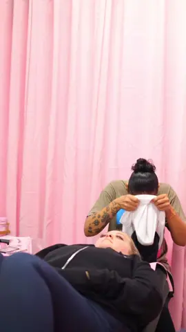 Spooked my lash client!!! #DoverLashes #EstheticsByKat #ScaryDays I cant believw my chair fell 🤣🤣🤣💀💀🥳