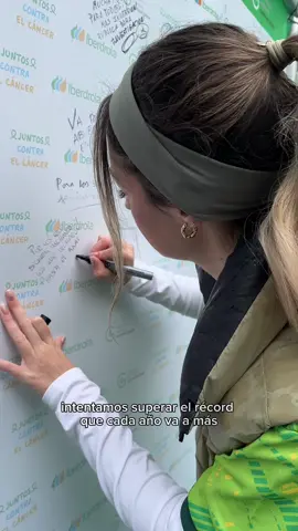 marcha contra el cáncer de la mano de @Iberdrola a veces se nos olvida lo importante que es la prevención y la inversión en investigación, pero para eso nos reunimos nosotros 💪🏻💚🌸 #todoscontraelcancer #juntoscontraelcancer #valladolid #iberdrola #Vlog #grwm #solidario #marcha 