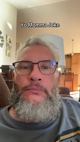 #yomomma #yomommajokes #funny #jokes #yourmom #funnyvideos #yomoma #comedy #creatorsearchinsights 