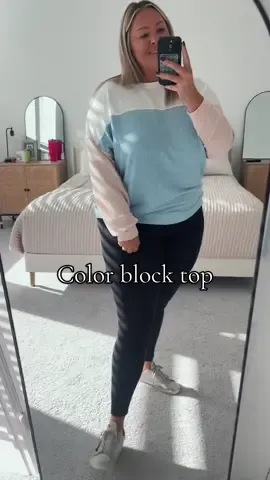 We love a easy/cute outfit! #fashion #clothes #top #leggings #fyp #tiktokshop #ttshop #tiktokmademebuyit #tiktokcybermonday #tiktokblackfriday #fypシ #curvy #viralvideo 