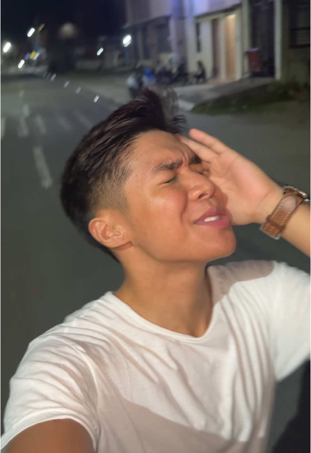 Meet me on the streets of Maasin City #fyp #apt #tiktok #brunomars #rose 