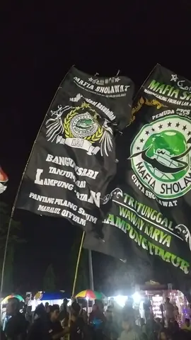 Perdana MSR III dan mafis Tritunggal Ngibar bareng Sambil menampung Angin Lapangan Jati Indah Kec Tanjung bintang Lamsel Tuntasss 🤟🏻