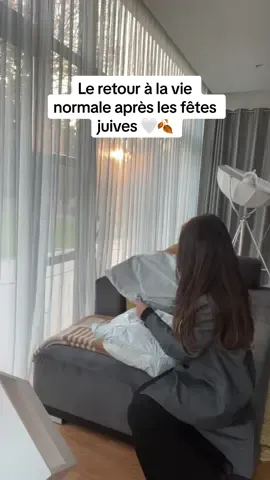 Le retour à la vie normale après les fêtes juives 🤍🍂 #fetejuive #jewishholidays #jewishtiktok #jewishlife #judaisme #jewish #jewishtiktok 