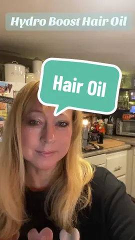 Treat your hair with this Hydro Boost Hair Oil! #hairmaintenance #hairoil #healthyscalp #hairtreatment #hydroboosthairoil 