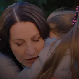 ✨💖 . . . . . pd: tiktok me ha eliminado videos y entre ellos uno de güzide y öykü, así que subo este para reemplazarlo😭 #vahideperçin #güzideözgüder #öykü #oylumyenersoy #aldatmak #atv #fyp #capcut_edit #themoonwillsing 