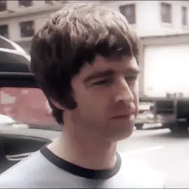hes just a girl💔💔 #noelgallagher #noelgallagheredit #oasis #oasisedit #britpop #oasisreunion #edit #fyp 