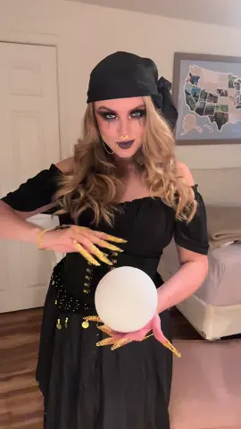 Come here pretty, let me show you what your future holds 🔮✨ #fortuneteller #future #costume #character #dressup #halloween #crystalball #dance #mua #makeup 