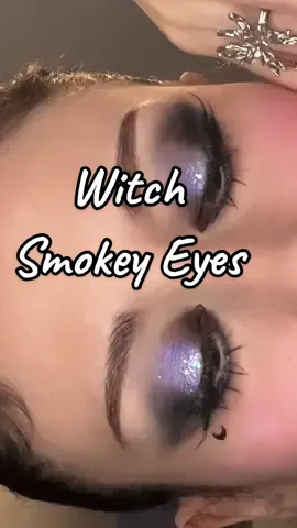 Witch smokey eyes 🖤🧙‍♀️😽#witchmakeup #witchmakeuplook 