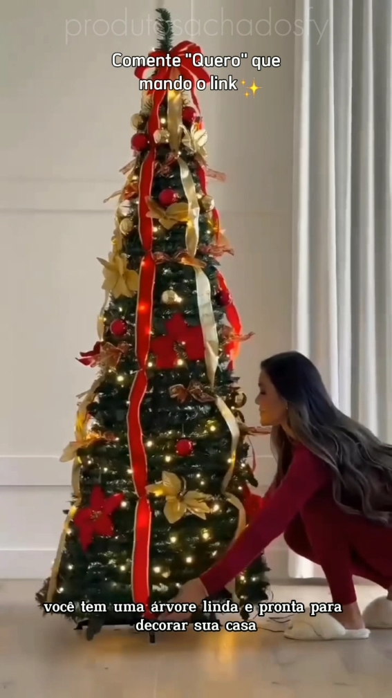 🎄✨ Árvore de Natal retrátil: praticidade e rapidez para decorar seu espaço! 🎅🎁 Fácil de montar e desmontar, perfeita para quem quer uma decoração de Natal sem complicações. Compacta e charmosa! 🏠❤️ QUER O LINK? Coment@ “Quero”, que vou te enviar por mensagem no direct e a amiga precisa ver isso. 🚨 🔍 RELLS 72 Me segue pra mais achados pro seu LAR! 🏠 #ÁrvoreRetrátil #DecoraçãoDeNatal #NatalPrático #FácilDeMontar #EspíritoNatalino