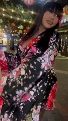 Happy halloween everyone🥡🥢 #geisha #halloween #halloweencostume #fyp 