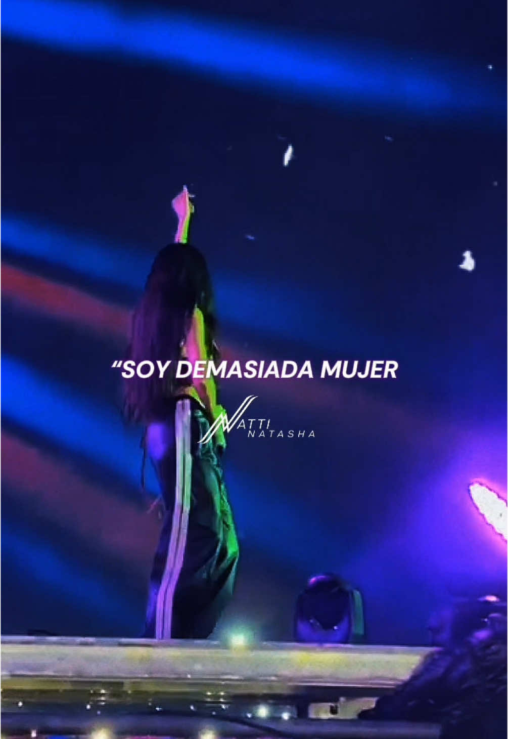 Una bachata de Natti Natasha, nunca falla✨👸🏻🇩🇴 #nattinatasha #fyp #parati #frases 