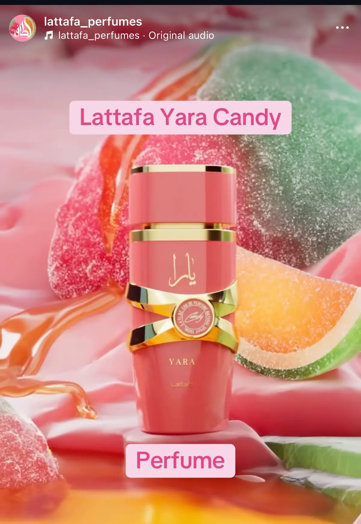 Top Notes: Green Mandarin, Blackcurrant. Middle Notes: Strawberry Fizz Candy, Gardenia. Base Notes: Sandalwood, Vanilla Syrup, Musk, Amber. #yara #yaracandy #lattafa #lattfaparfume #perfumelovers #perfumtiktok #perfumetok #fyp 