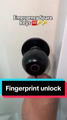 Our kids can never stay out of our Room👀😍🙌🏻#fingerprint #fingerprintdoorlock #fypシ゚viral #tiktokmademebuyit #parentinghacks #security #smarthometechnology #smartlock 