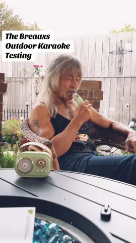 The thing you never knew you needed, but you do. @PRUNUS-Tech #karaoke #karaoketiktok #karaokemachine #FamilyFun #giftsforher #giftsforhim #christmascountdown 