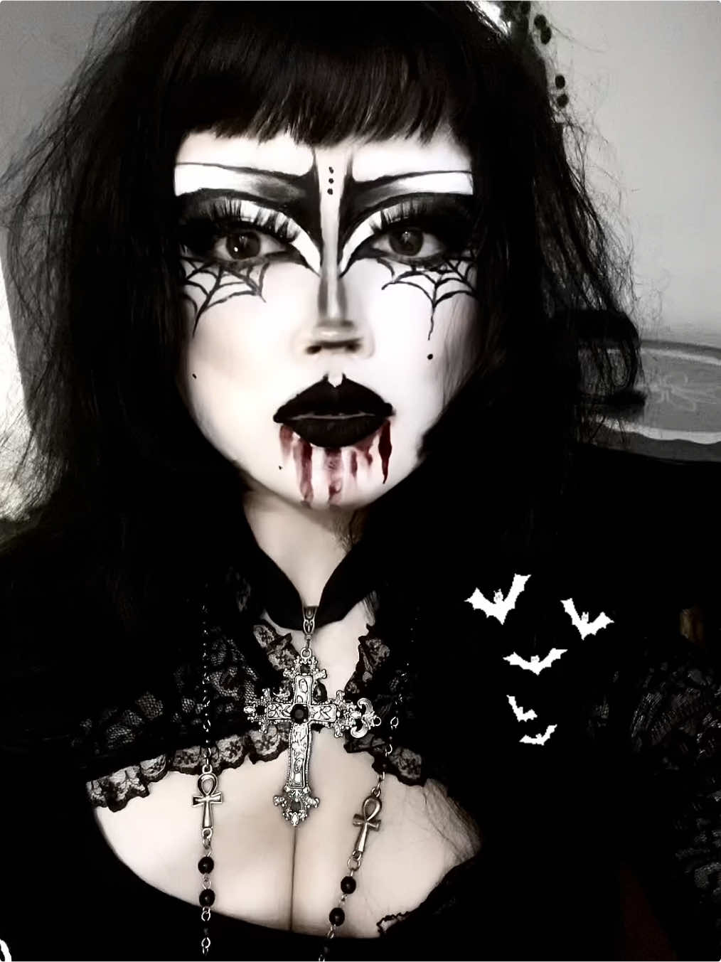 trad goth makeup :DD #gothic #fyp #alternative #gotico #tradgoth #tradgothmakeup 