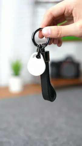 momax pinpop lite find my tracker#momax #tracker #momaxtracker #momaxpinpop #findmy#onlyios#holloween #BlackTikTok #blackfriday 