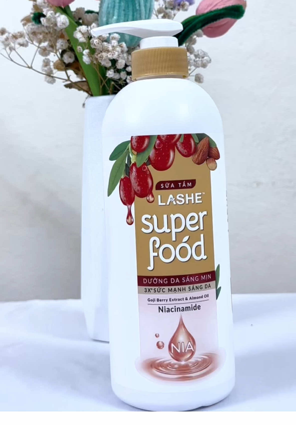 Da mịn màng , trắng sáng với sữa tắm Lasher Super Food mỗi ngày #suatamsangmin #LasheSuperfood  #Ecomobi #xh #xuhuongtiktok2024 #videoviral #trends #tiktokshop #beautytips #body #smooth #skins #loveyourself❤️ #confidence #u 