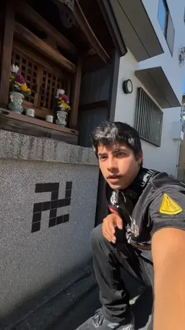 La esvástica tiene un significado diferente en Japón 🇯🇵☸️  #historia #storytime #japon #viajes #manji #budismo 