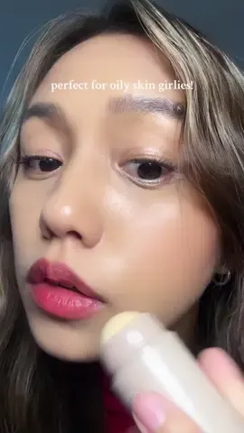 astig! mas makakatipid kayo dito ate kesa bumili kayo ng blotting paper 🥹 @happyskinphil #happyskin #oilcontrol #oilyskin #volcanicroller #volcanicoilabsorber #beautyhacks 