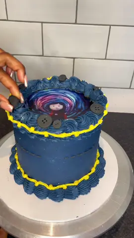 Replying to @KayTheresaa  Don’t worry I hated the whispering too 🤣😭 I much prefer it like this - hope this is less distressing 😅 . . . #kutiwacakes #cakevideo #caketok #caketiktok #asmr #asmrsounds #dummycake #contentcake #satisfying #satisfying #asmrvideo #asmrtiktok #asmrtriggers #fyp #coraline #coralinecake 