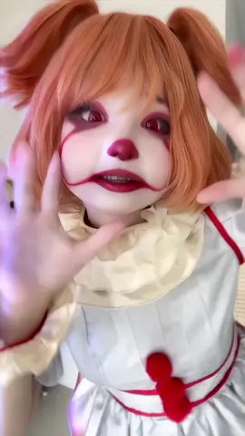 #halloween #halloweenmakeup #ghost #cosplay #pennywise #pennywisecosplay 