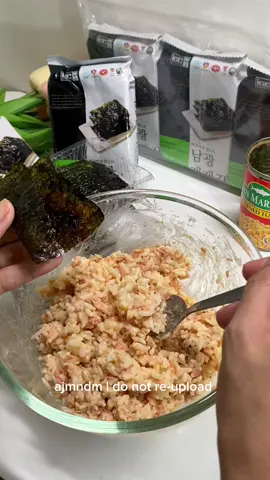 Ang dami at ang sarap nito mga mi 🥰 #seaweed #namkwang #noriseaweadkoreansnack #koreansnack #koreanfoo #FoodieTokPH #foodreview #foodrecommendation #foryoupage❤️❤️ #foryouu #viralvideos 