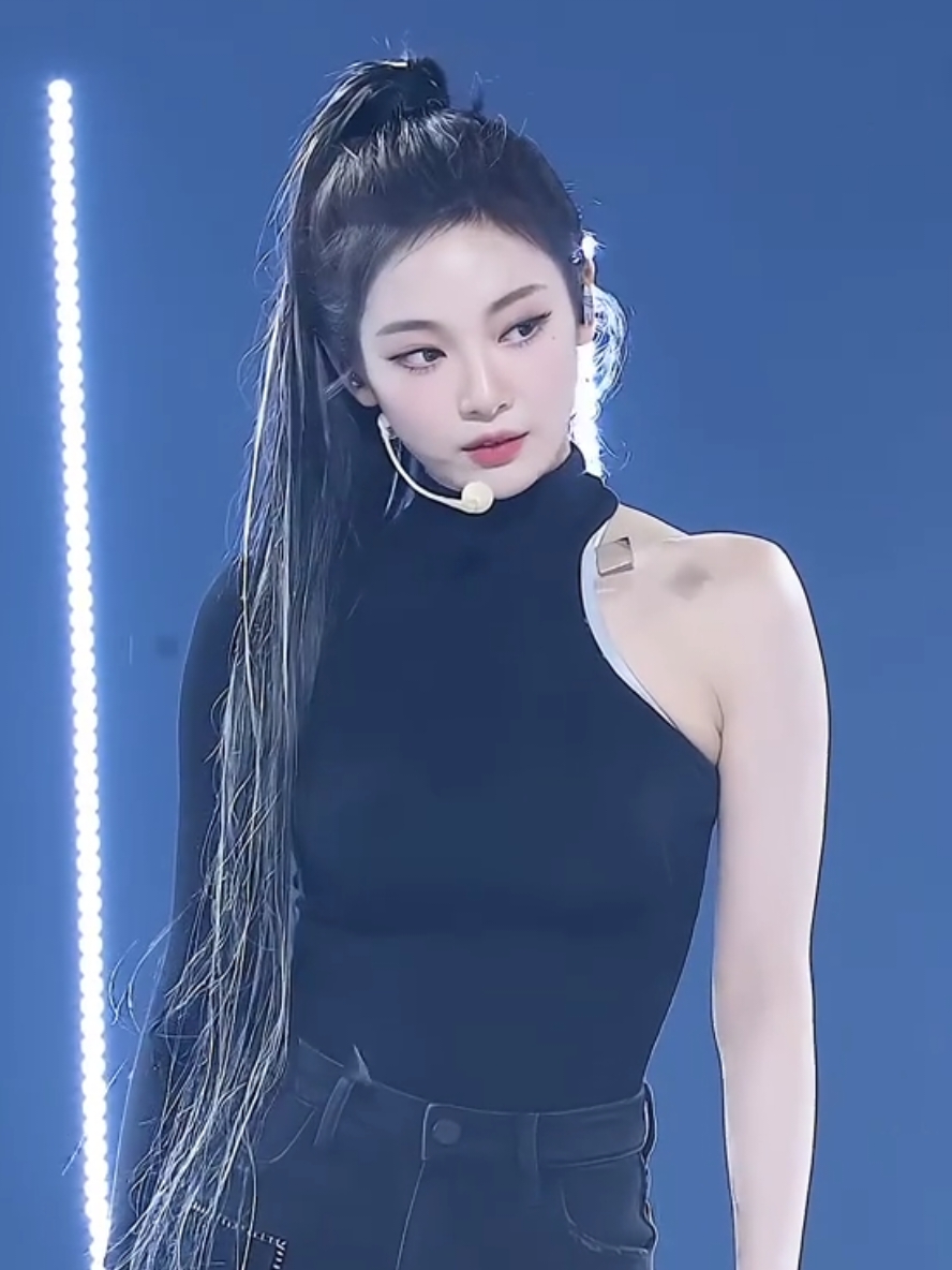 her era || ningning whiplash ending fairy fancam #ningning #aespa #kpop #seu1g #trending #viral #fyp #fancams #fancam #whiplash