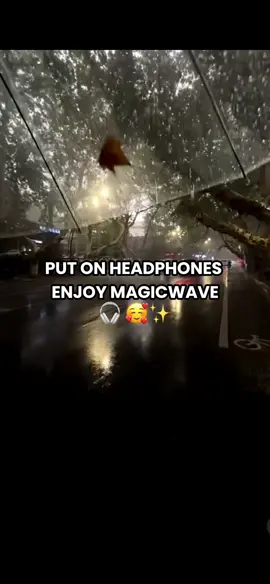 Sooooo seductive!🥰😍#boyfriendasmr #deepvoice #comfortable #boyfriend #audio #whisper #romance #asmrsounds #soothingsounds＃fyp #moodboost #asmr #rainyvibes 
