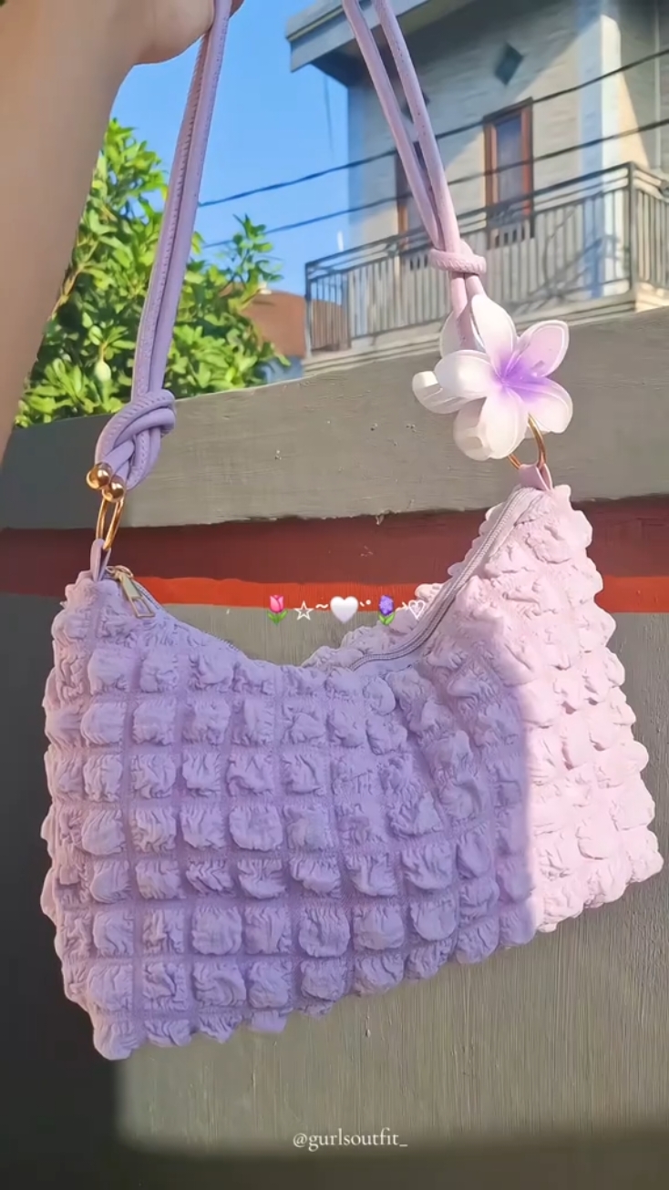 So preetyyy🪻🫶🏻🌷 #taskoreanstyle #taskekinian #taswanita #shoulderbag 