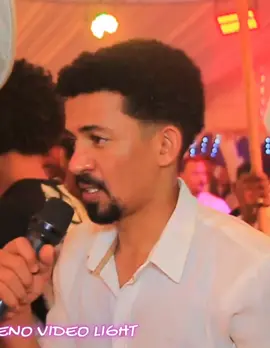 الفنان السوداني على الشيخ  يبدع فى اغنية ابو وينه