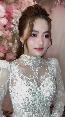 layout makeup áo dài trắng cùng #yentan #makeuptanan #vaycuoitanan #xuhuong #makeupcodau #codau #codaumientay 