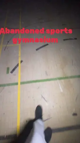 Abandoned gymnasium #explore #urbex #gym #basketball #hoop #gymnasium #fyppp #fyp #foryoupage❤️❤️ 