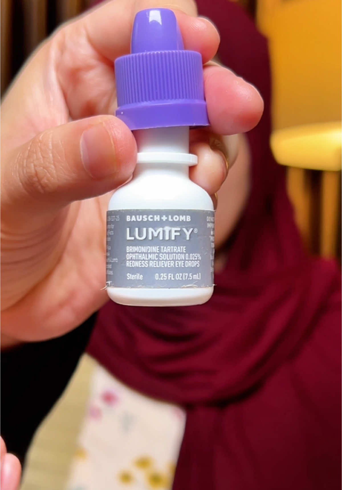 Tetes mata yg bikin mata client aku auto jernih cantik no merah2.. cukup 1 tetes ya pakainya per mata.. harganya memang luar biasa mahal apalagi aku selalu beli yg 7,5ml🥺 yg ori bisa beli di keranjang kuning ya..