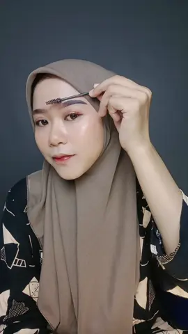 cek 👆👆 solusi untuk yg belum bisa ngalis 🥰 #eyebrowpowder #tutorialalis #eyebrowtutorial #paketngalis #cetakanalis #fyp 