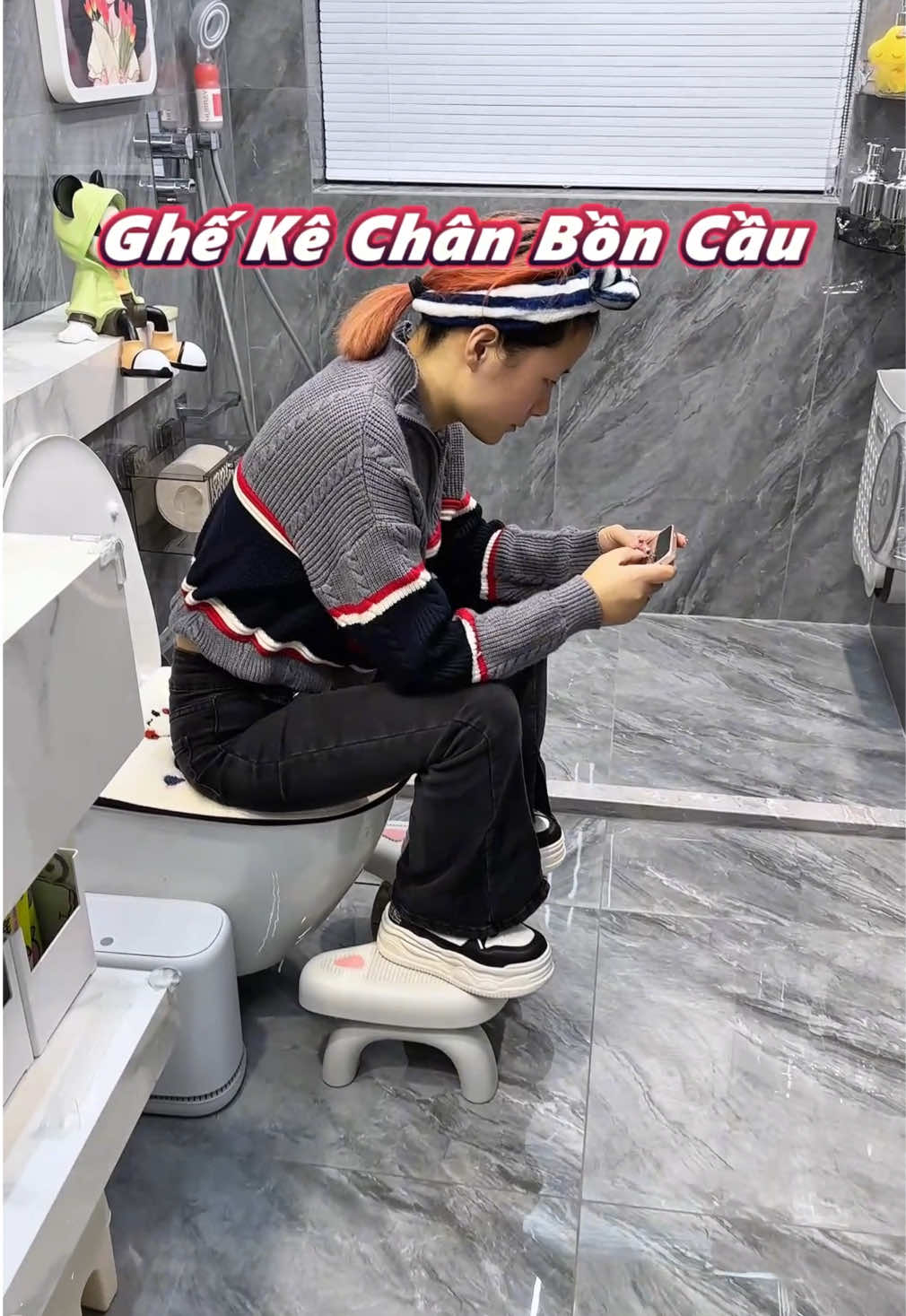 Ghế kê chân bồn cầu nhà vệ sinh #housecare #runggiadung2 #sanphamxuhuong #xuhuongtiktok #ghekechanboncau 