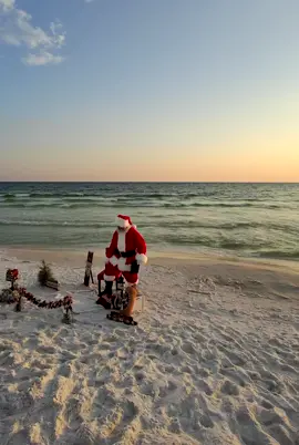 Beach photo sessions... #beachsanta #santa #santaclaus #santaphoto #emeraldcoast ##seaside #30a #hohoho #sunset #raybanmeta 