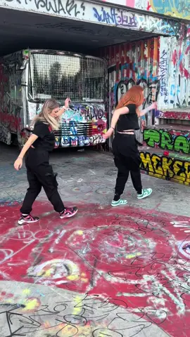 #dnb #dance #czech #training #prague #cuttingshapes #❤️ #dnb #dnbstep #drumandbass #letitroll #storm #club 