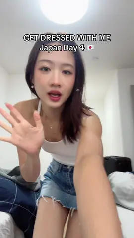 subtle foreshaowing but it rained 100% of the time. #grwm 