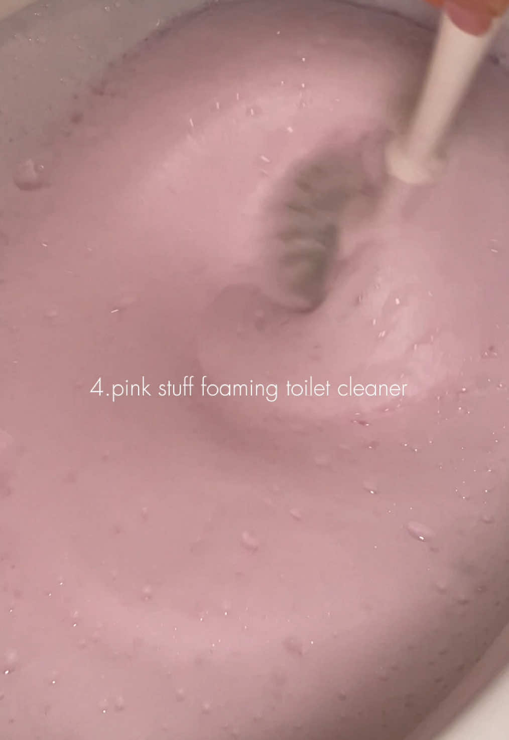 5 must have cleaning products ⬇️🫧                                                    1. pink stuff cleaning paste          2. viss cream cleaner                    3. cillit bang bathroom foam     4. pink stuff foaming toilet     cleaner                                           5. clorox disinfecting wipes          #fyp#virał#CleanTok#motivation#cleaningtiktok#cleaning#clean 